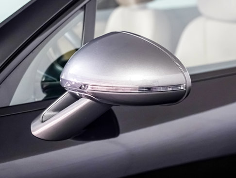 Certified 2023 Porsche Macan Turbo image 29