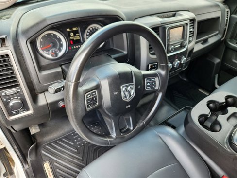 Used 2021 RAM 1500 Tradesman w/ Chrome Appearance Group image 8