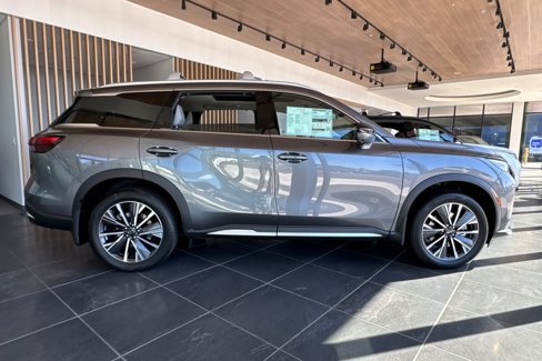 New 2026 INFINITI QX60 Luxe image 5