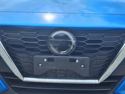 Used 2023 Nissan Sentra SV image 3