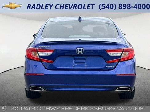 Used 2019 Honda Accord Sport image 4
