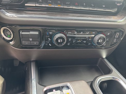 Used 2023 Chevrolet Silverado 1500 LTZ w/ LTZ Convenience Package II image 24