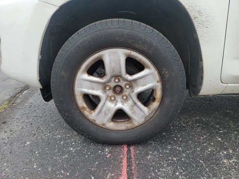 Used 2011 Toyota RAV4 4WD image 24