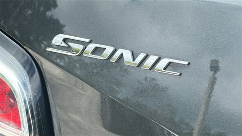 Used 2020 Chevrolet Sonic LT image 9