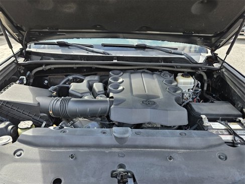 Used 2016 Toyota 4Runner SR5 Premium image 26