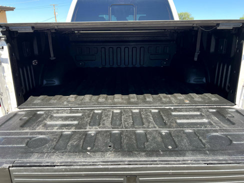Used 2015 Ford F150 Platinum w/ Equipment Group 701A Luxury image 6