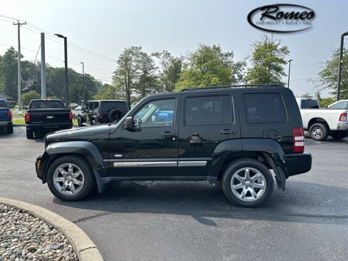 Used 2012 Jeep Liberty Sport image 8