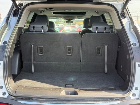 Used 2021 Buick Enclave Essence w/ Sport Touring Edition image 6