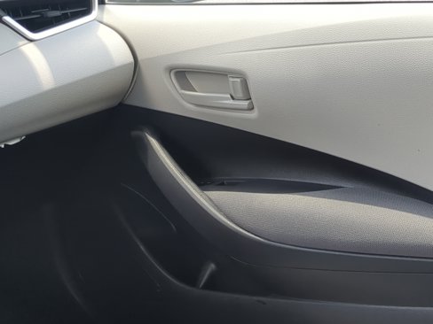 Used 2023 Toyota Corolla LE image 23