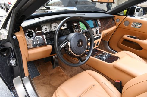 Certified 2021 Rolls-Royce Dawn image 11