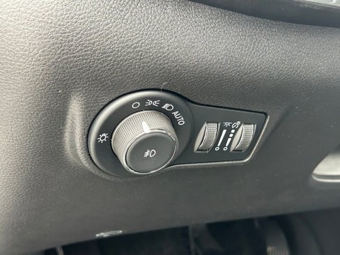 New 2025 Jeep Compass Latitude w/ Altitude Special Edition image 34