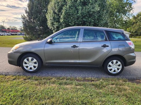 Used 2007 Toyota Matrix image 1