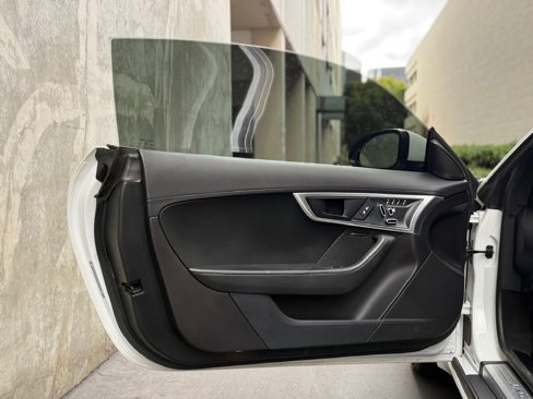 Used 2018 Jaguar F-TYPE Coupe image 15