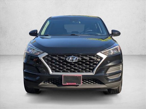 Used 2021 Hyundai Tucson SE image 2