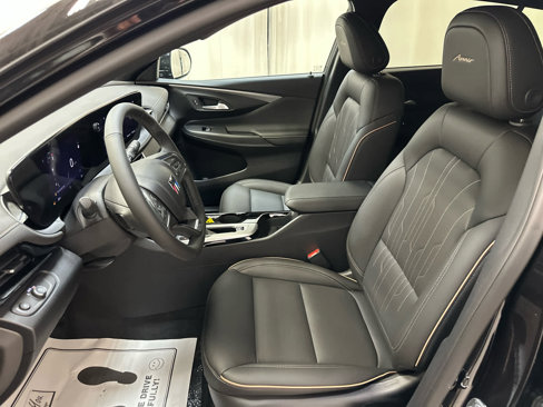 New 2025 Buick Envista Avenir image 4