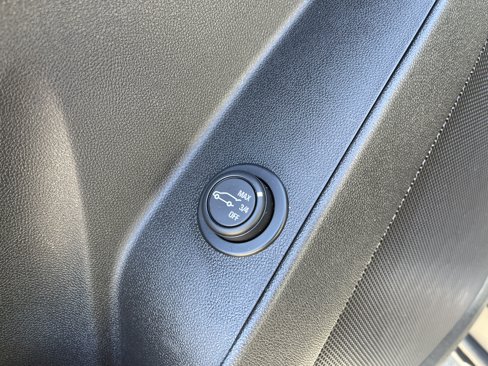 Used 2019 Chevrolet Equinox LT image 15