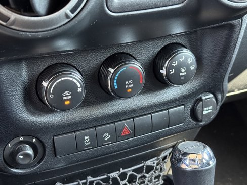 Used 2014 Jeep Wrangler Unlimited Sport w/ Quick Order Package 24S image 23
