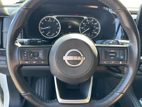 Used 2023 Nissan Pathfinder SV image 17