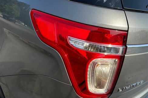 Used 2013 Ford Explorer Limited image 31