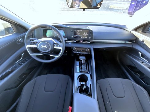 New 2025 Hyundai Elantra Blue image 13