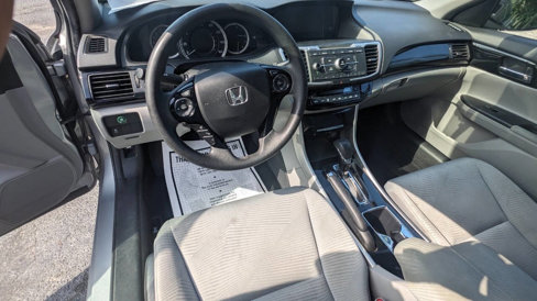 Used 2016 Honda Accord LX image 4