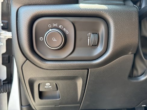 New 2025 RAM 1500 Tradesman image 23