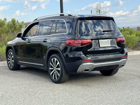 Used 2021 Mercedes-Benz GLB 250 4MATIC image 11