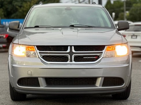 Used 2020 Dodge Journey SE image 8
