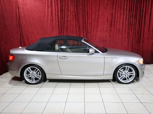 Used 2013 BMW 135i Convertible image 9