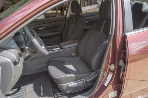 Used 2020 Nissan Sentra SV image 8