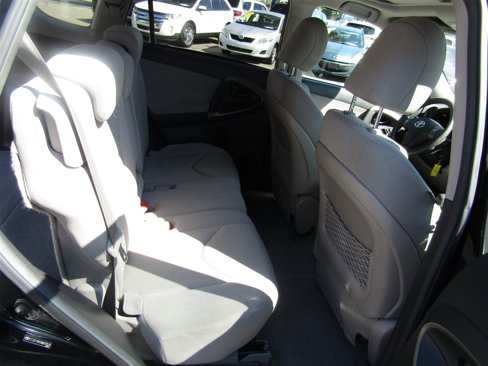 Used 2011 Toyota RAV4 2WD image 22
