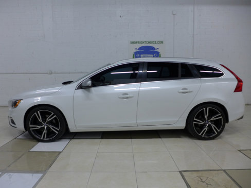 Used 2017 Volvo V60 T6 R-Design Platinum image 7