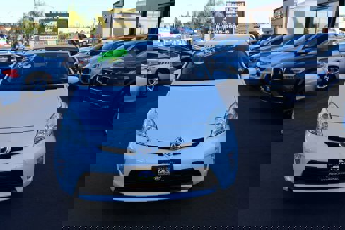 Used 2014 Toyota Prius Two image 3