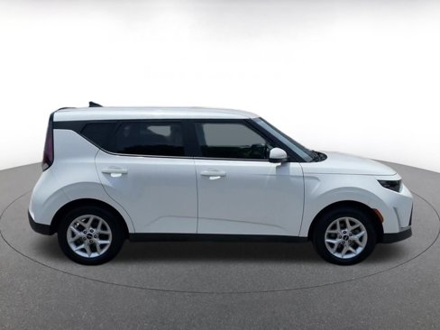 Used 2023 Kia Soul LX w/ Option Group 015 image 16