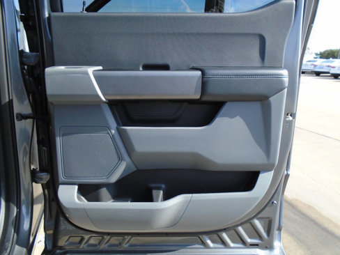 Used 2023 Ford F150 XLT image 30
