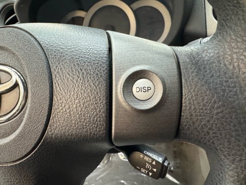 Used 2012 Toyota RAV4 4WD image 17