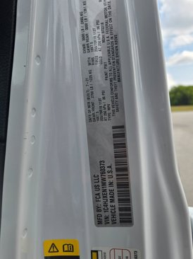 Used 2021 Jeep Wrangler Unlimited Sahara w/ Safety Group image 12