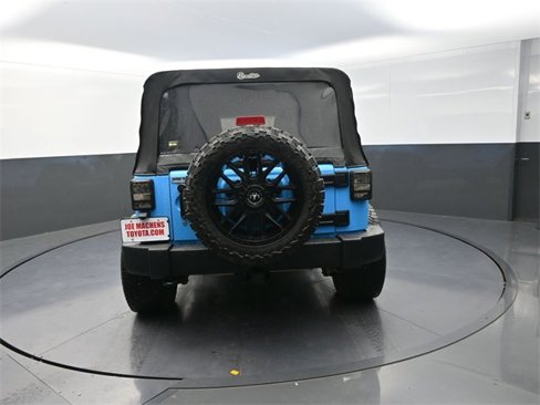 Used 2018 Jeep Wrangler Unlimited Sport w/ Connectivity Group image 6