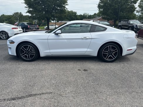 Used 2022 Ford Mustang Premium image 4