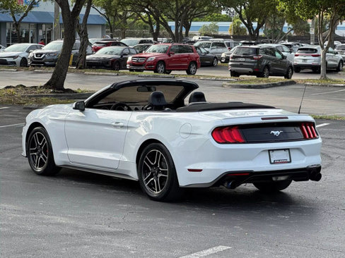Used 2018 Ford Mustang Premium image 7