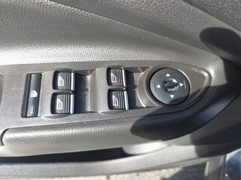 Used 2018 Ford Escape Titanium w/ Ford Safe & Smart Package image 10