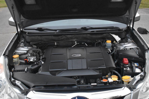 Used 2011 Subaru Outback 3.6R Limited image 33