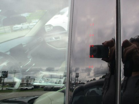 Used 2023 Ford Explorer Limited image 4