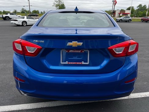 Used 2017 Chevrolet Cruze LT image 9