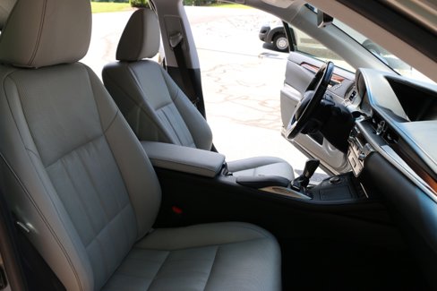 Used 2016 Lexus ES 300h image 31