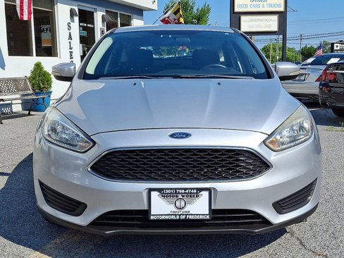 Used 2016 Ford Focus SE image 2