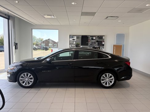 Used 2024 Chevrolet Malibu LT image 2