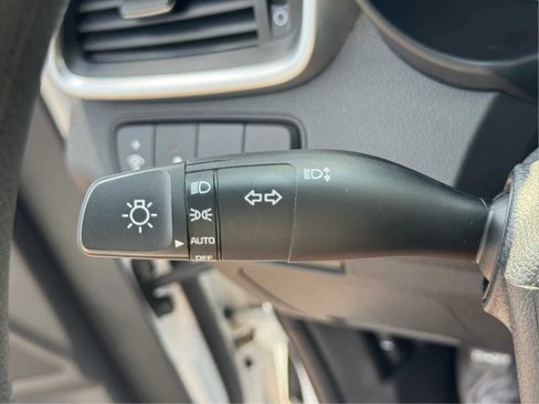 Used 2019 Kia Sorento LX image 13