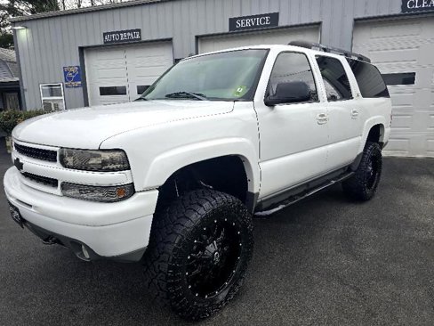 Used 2003 Chevrolet Suburban Z71 image 1