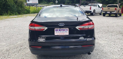 Used 2020 Ford Fusion SE image 4